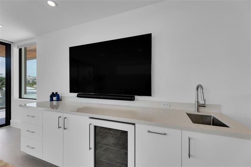 1730 SE 13th Street, Fort Lauderdale, FL 33316 Photo