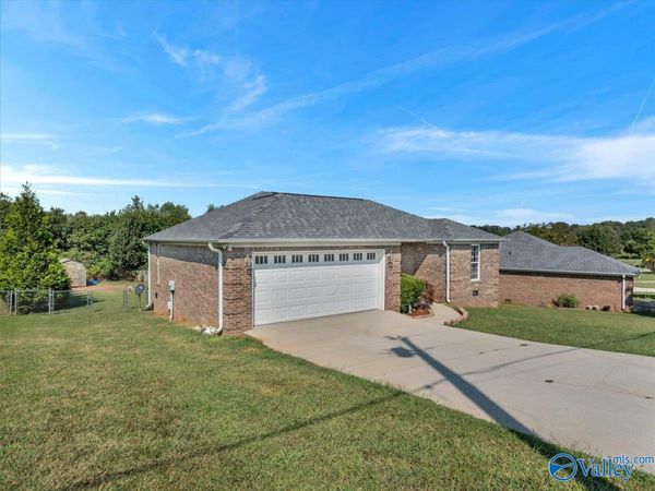 17695 Dement Road, Athens, AL 35611