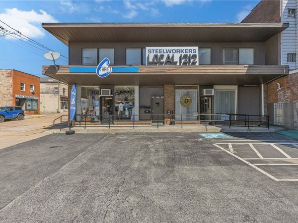 701 Midland Ave, Midland, PA 15059