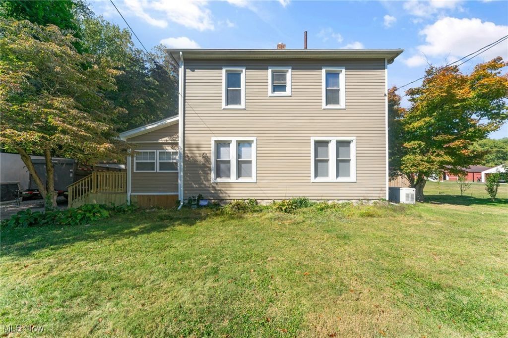 132 Drummond Avenue, Hubbard, OH 44425 Main Photo