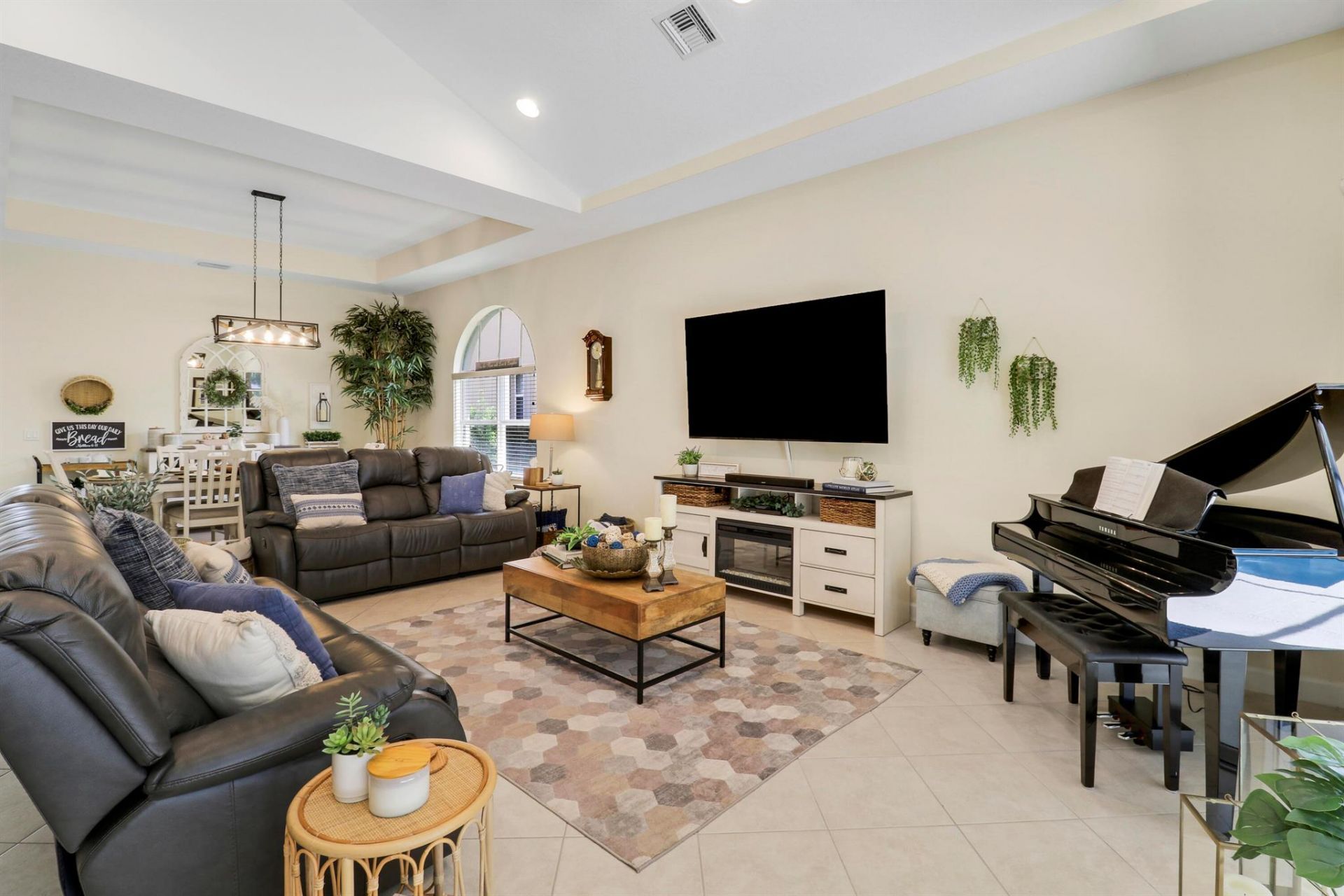 7041 Maidstone Drive, Port Saint Lucie, FL 34986 Photo