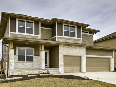 10 BALSAM Circle, COUNCIL BLUFFS, IA 51503