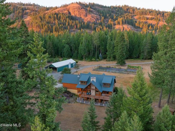 58250 Hwy 200, Clark Fork, ID 83811