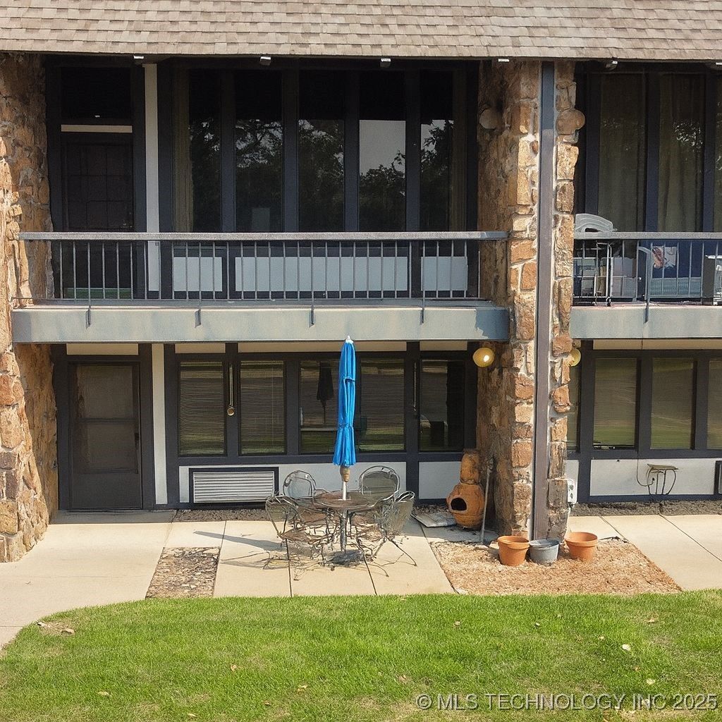 56701 E 310th Road, Unit 702, Afton, OK 74331 Main Photo
