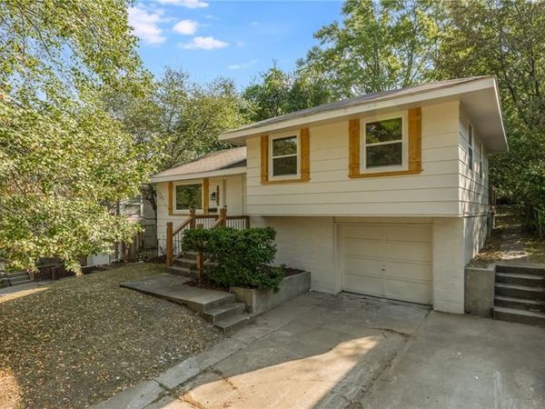 4835 N Manchester Avenue, Kansas City, MO 64119