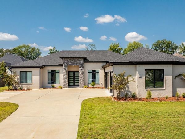 4904 Lake Vista Drive, Benton, AR 72019