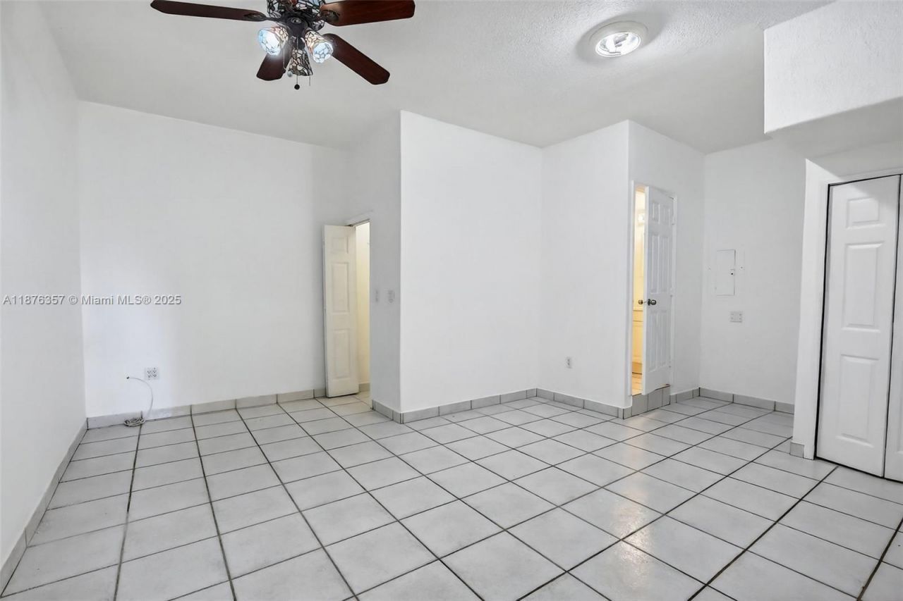 3306 SW 171st Ter, Miramar, FL 33027 Photo