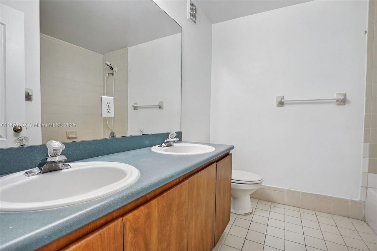 3306 SW 171st Ter, Miramar, FL 33027 Photo