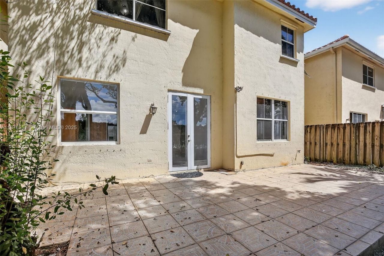 3306 SW 171st Ter, Miramar, FL 33027 Photo