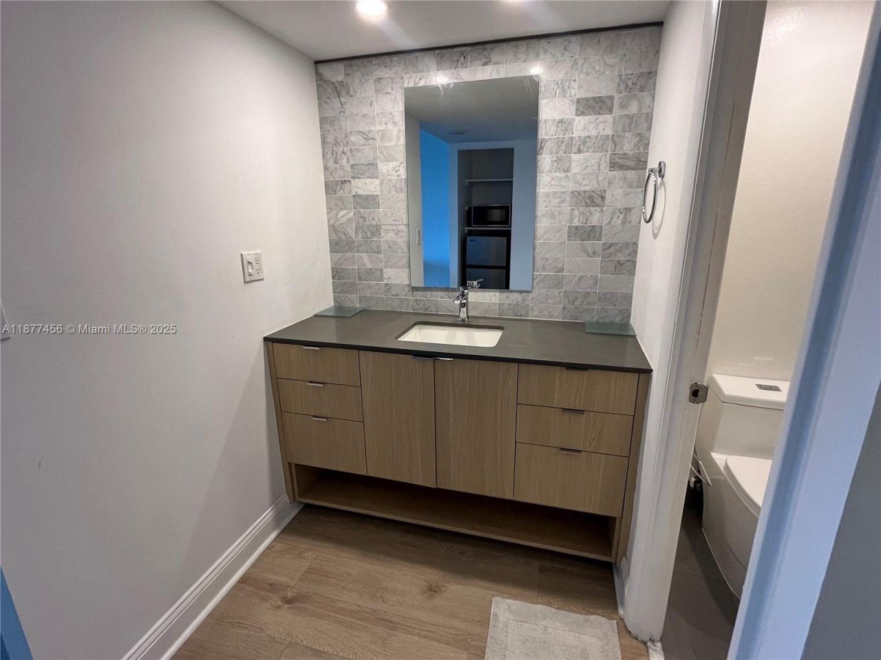 11111 Biscayne Blvd, Unit 11A, Miami, FL 33181 Photo