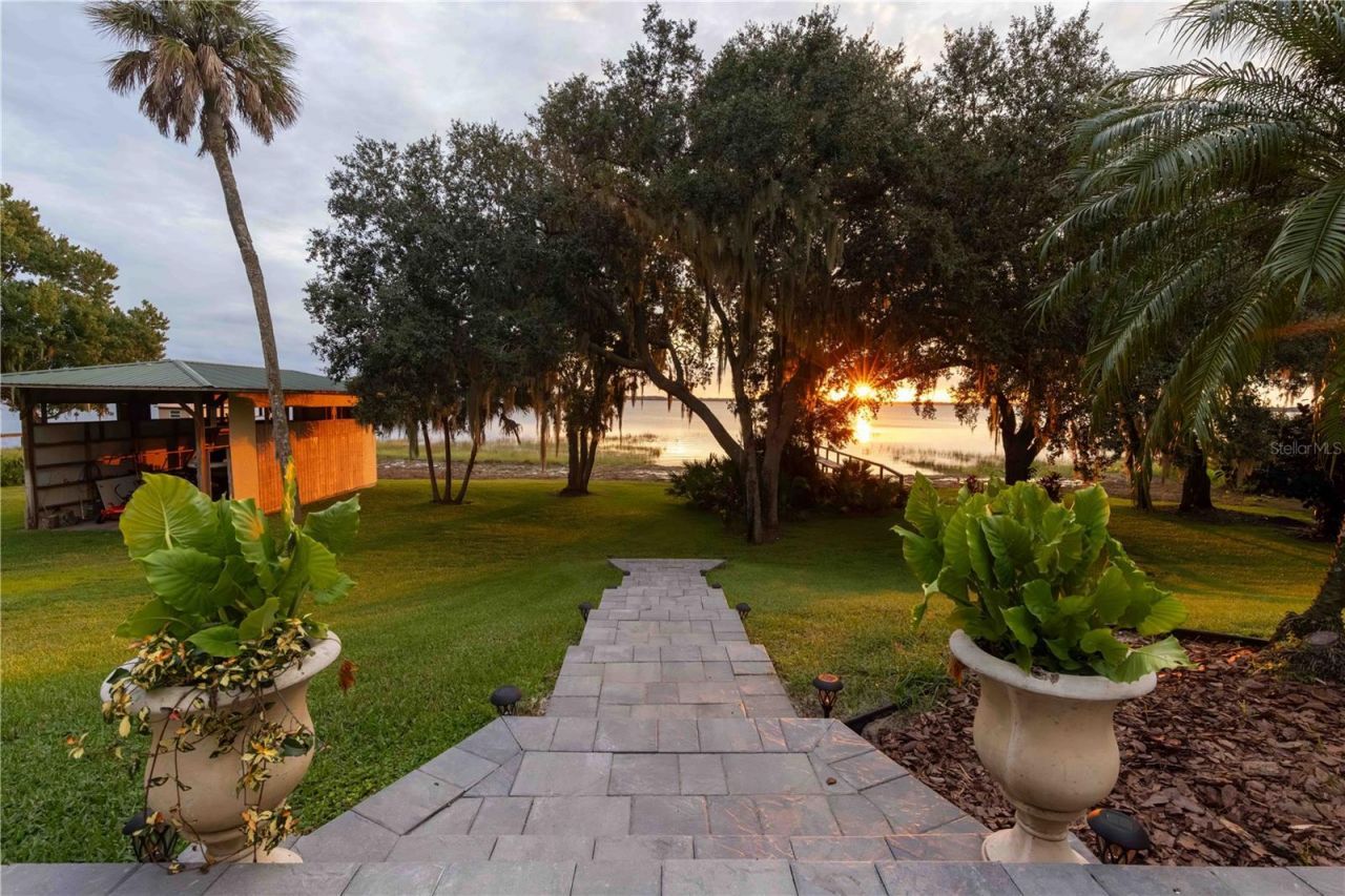 2329 S Lake Reedy Boulevard, Frostproof, FL 33843 Photo