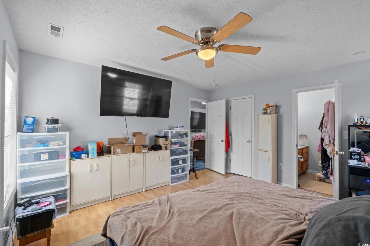 8069 Resin Rd. Photo 23