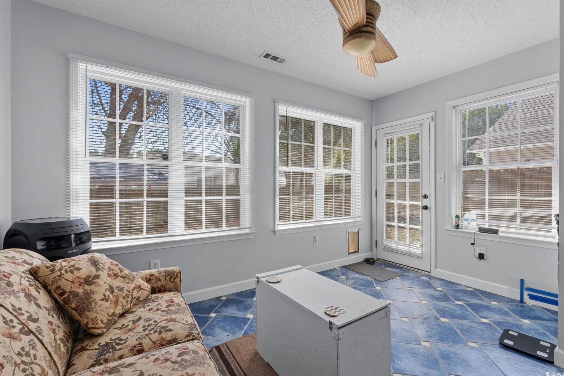 8069 Resin Rd. Photo 29