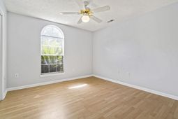 8069 Resin Rd. photo 4