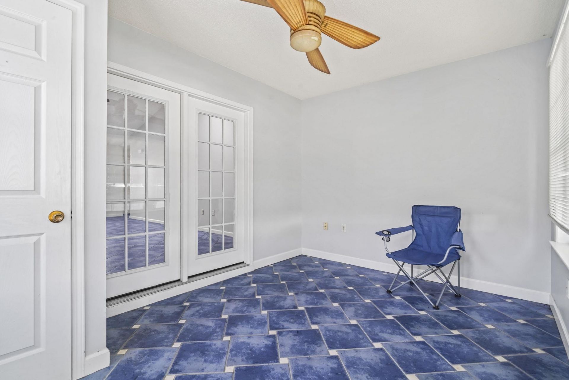 8069 Resin Rd. Photo 31