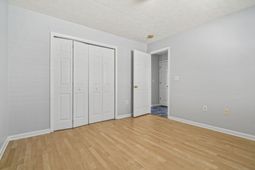 8069 Resin Rd. photo 4