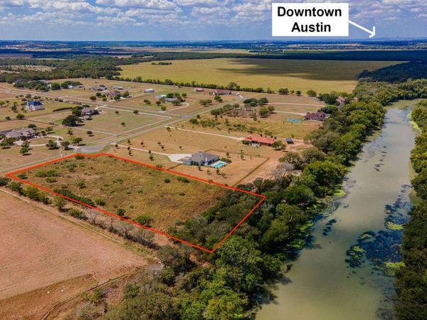 100 Colorado BLF, Cedar Creek, TX 78612