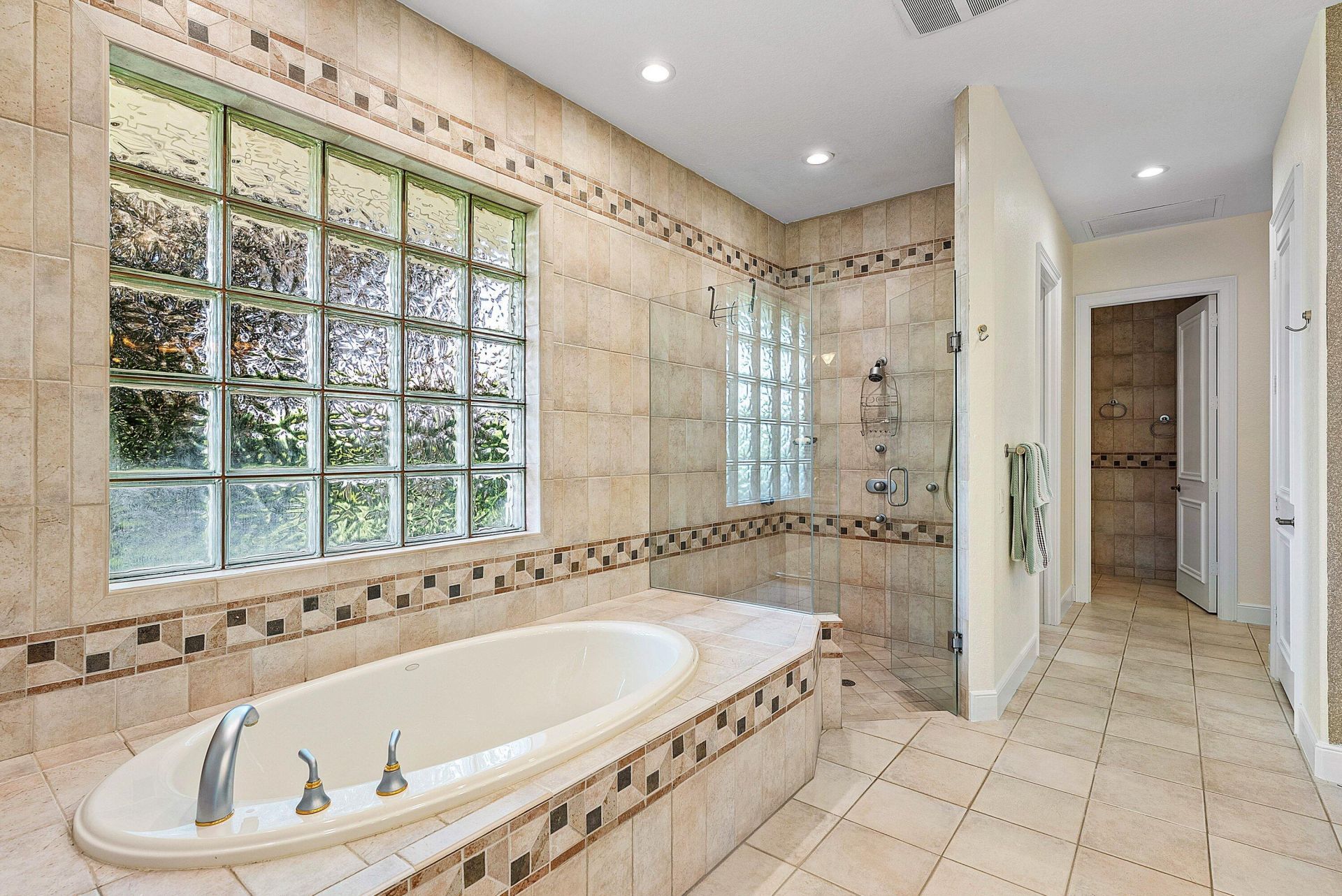 225 Oakview Drive, Delray Beach, FL 33445 Photo