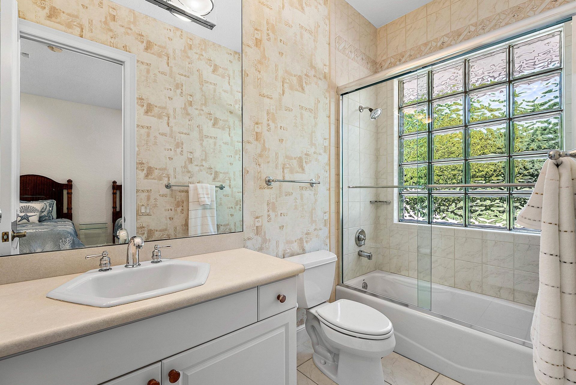 225 Oakview Drive, Delray Beach, FL 33445 Photo