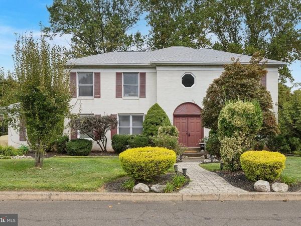 21 ROY LANE, HUNTINGDON VALLEY, PA 19006