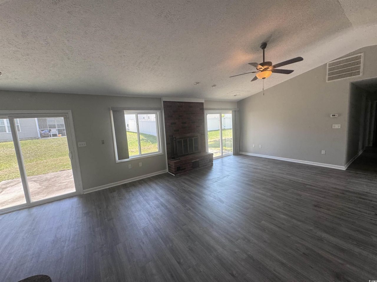 574 Circle Dr. Photo 11