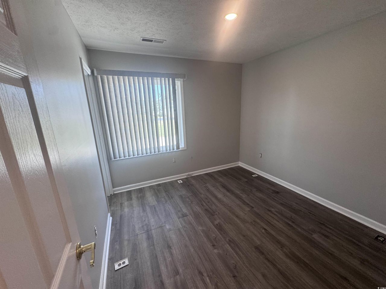 574 Circle Dr. Photo 16