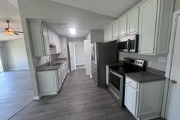 574 Circle Dr. photo 4