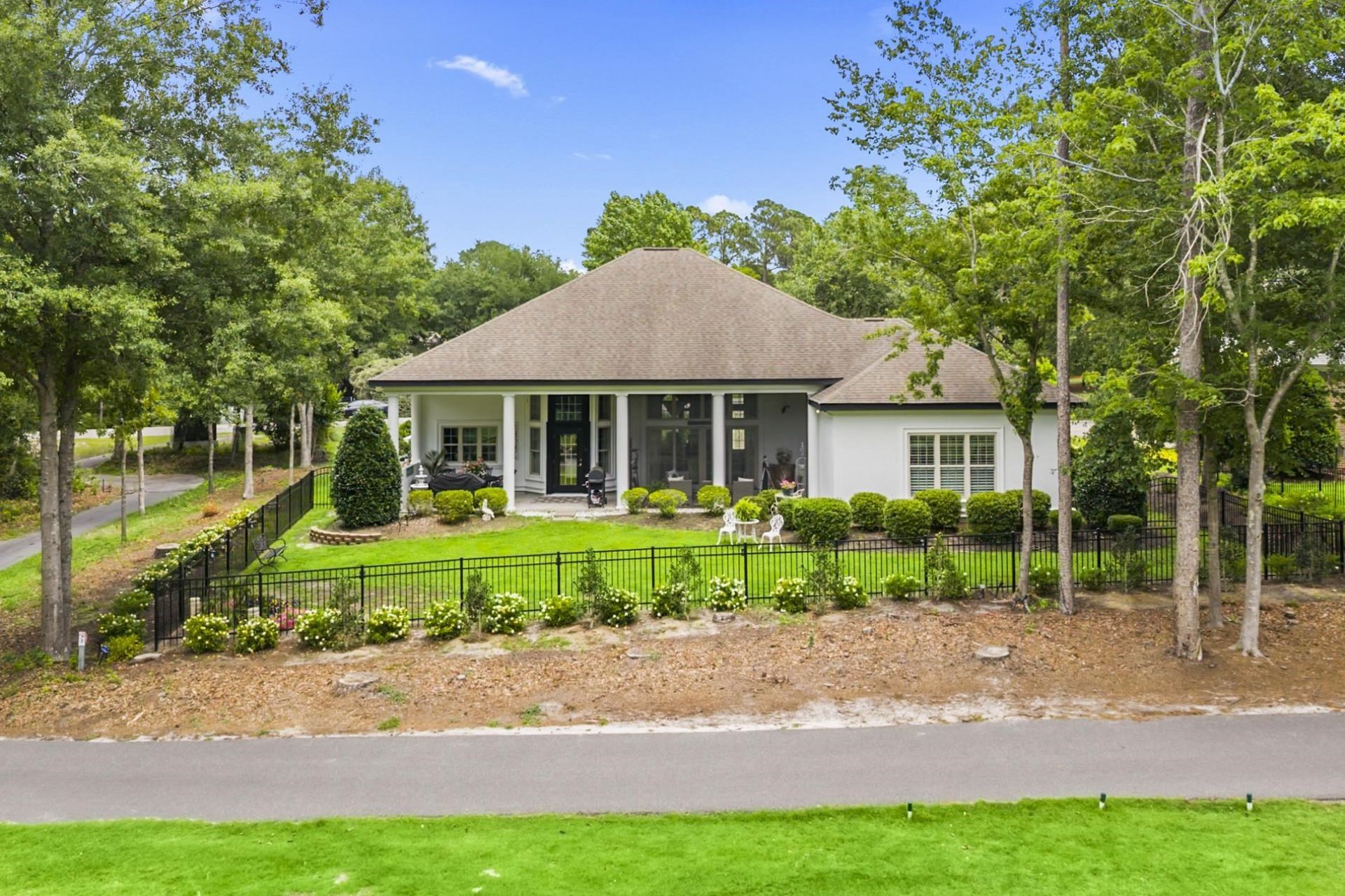 4000 Girvan Dr. Photo 65