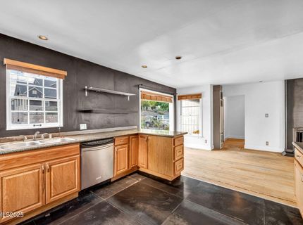 343 & 347 Mount Rose St. Street, Reno, NV 89509 Photo