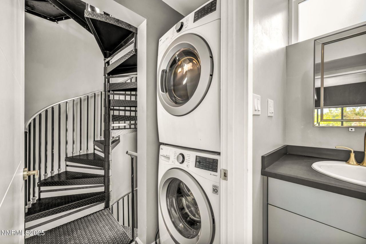 343 & 347 Mount Rose St. Street, Reno, NV 89509 Photo