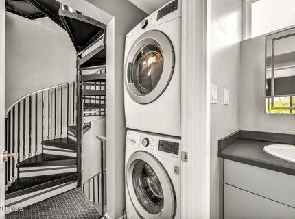 343 & 347 Mount Rose St. Street, Reno, NV 89509 Photo