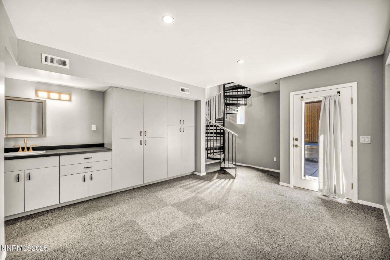 343 & 347 Mount Rose St. Street, Reno, NV 89509 Photo