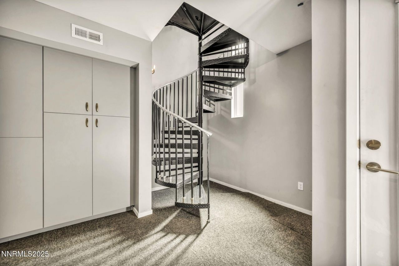 343 & 347 Mount Rose St. Street, Reno, NV 89509 Photo