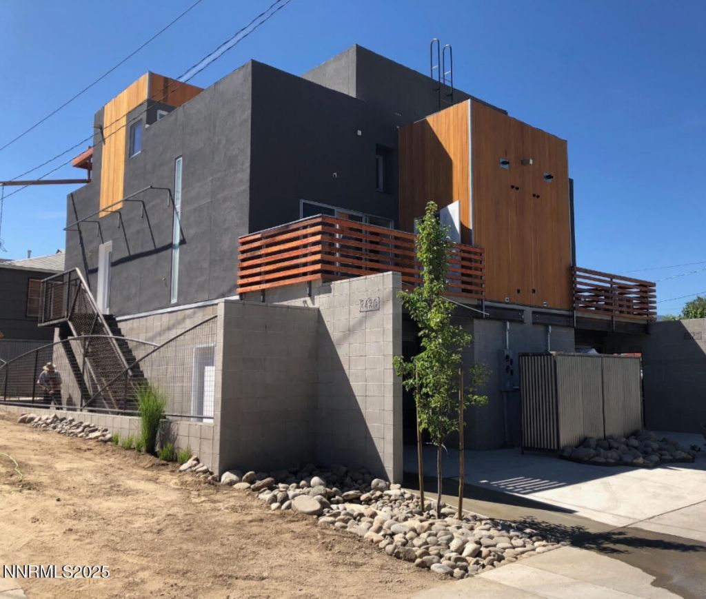 343 & 347 Mount Rose St. Street, Reno, NV 89509 Photo