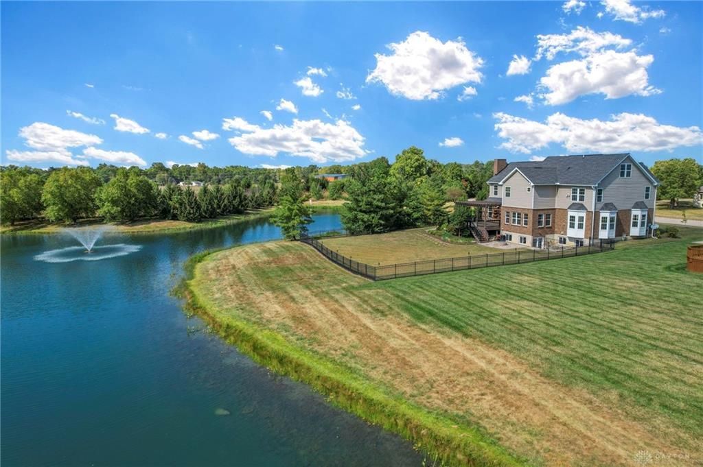 10500 Wallingsford Circle, Centerville, OH 45458 Main Photo