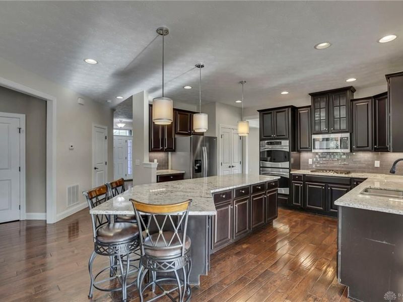 10500 Wallingsford Circle, Centerville, OH 45458 Photo 18