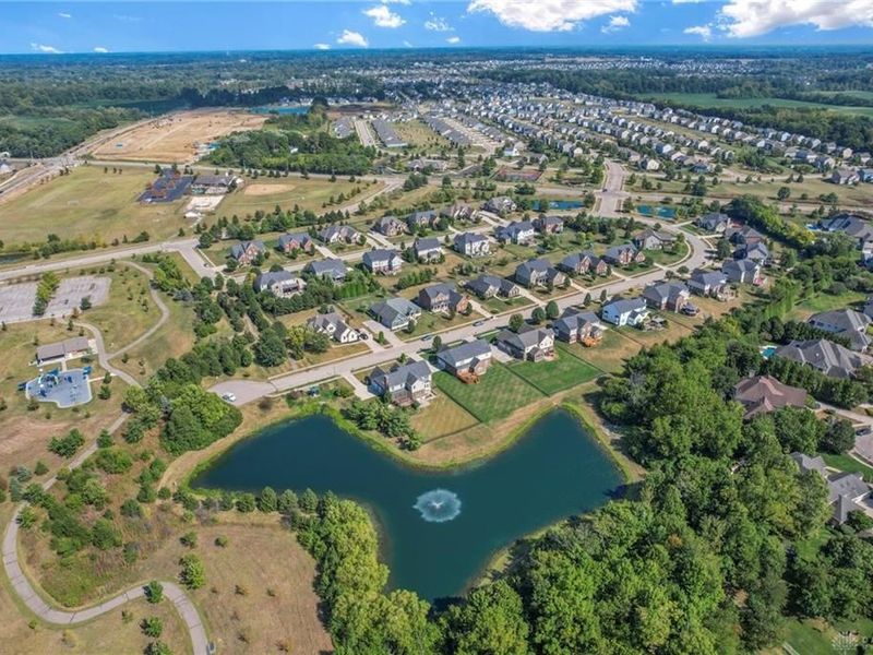 10500 Wallingsford Circle, Centerville, OH 45458 Photo 3