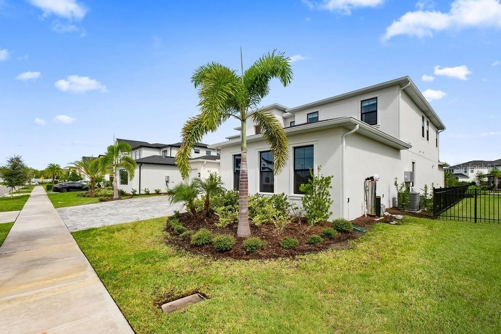 9453 Golden Laurel Lane, Orlando, FL 32827 Photo