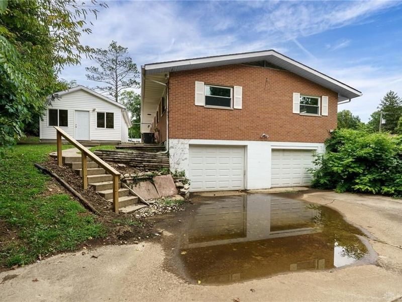 190 Oakridge Drive, Springfield, OH 45504 Photo 12