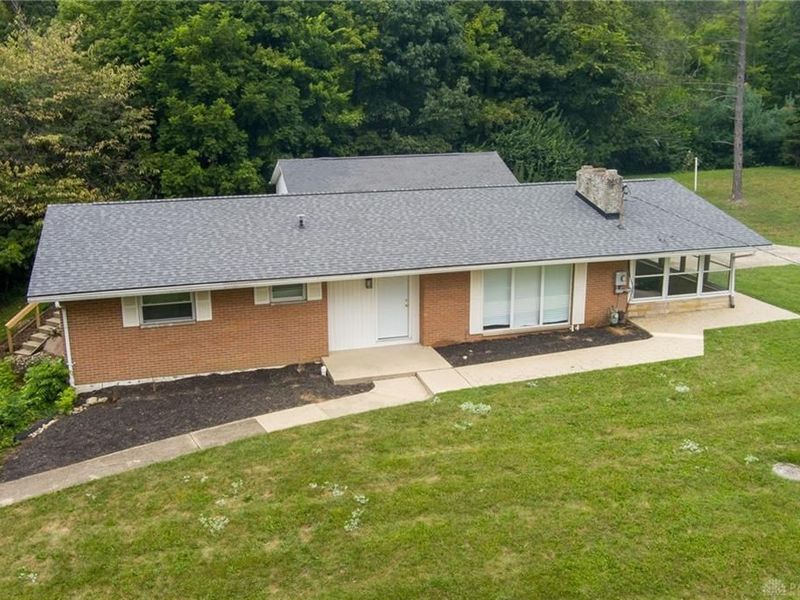 190 Oakridge Drive, Springfield, OH 45504 Photo 5