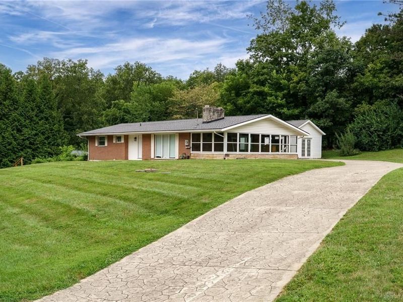 190 Oakridge Drive, Springfield, OH 45504 Photo 7