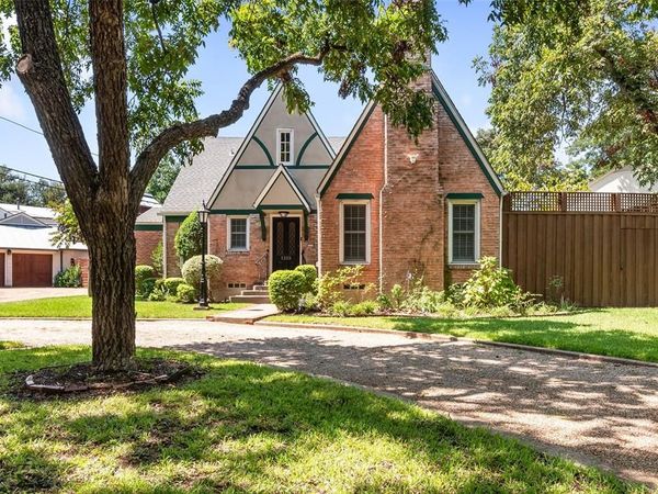 1215 N Oak Cliff Boulevard, Dallas, TX 75208