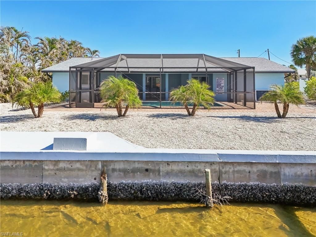 301 Seminole Way, Fort Myers Beach, FL 33931 Photo