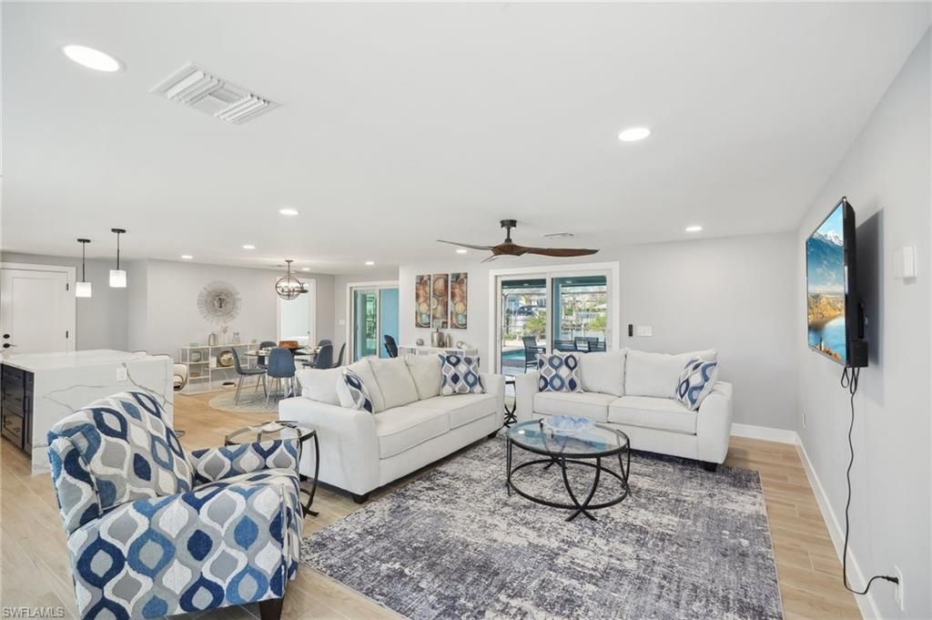 301 Seminole Way, Fort Myers Beach, FL 33931 Photo