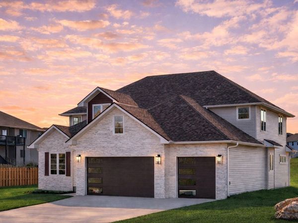 858 E Richmond Way, Nixa, MO 65714