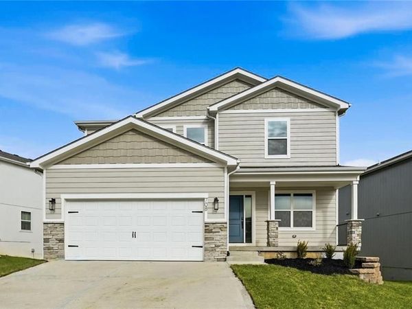 708 Glenn Circle, Raymore, MO 64083