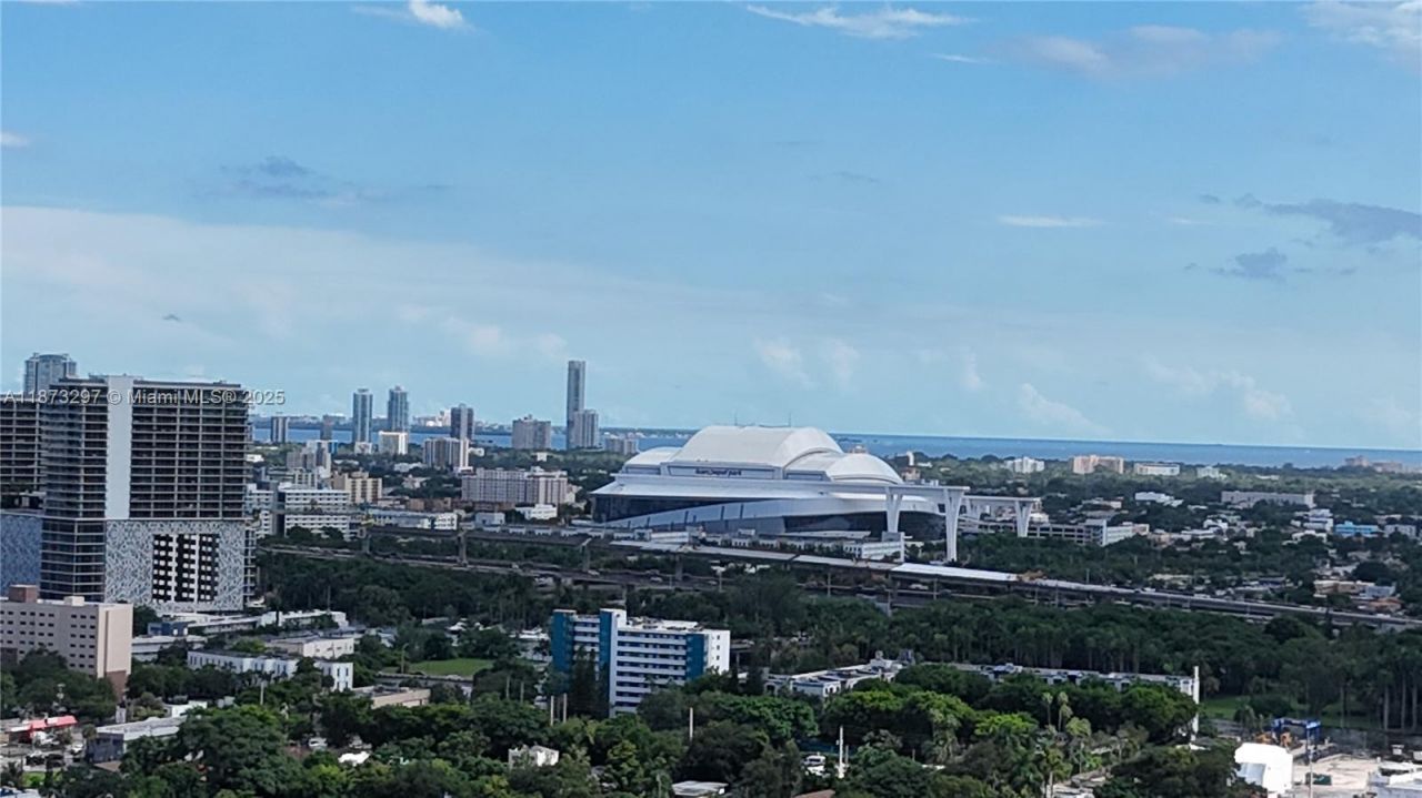 1941 NW 19th Ave, Miami, FL 33125 Photo