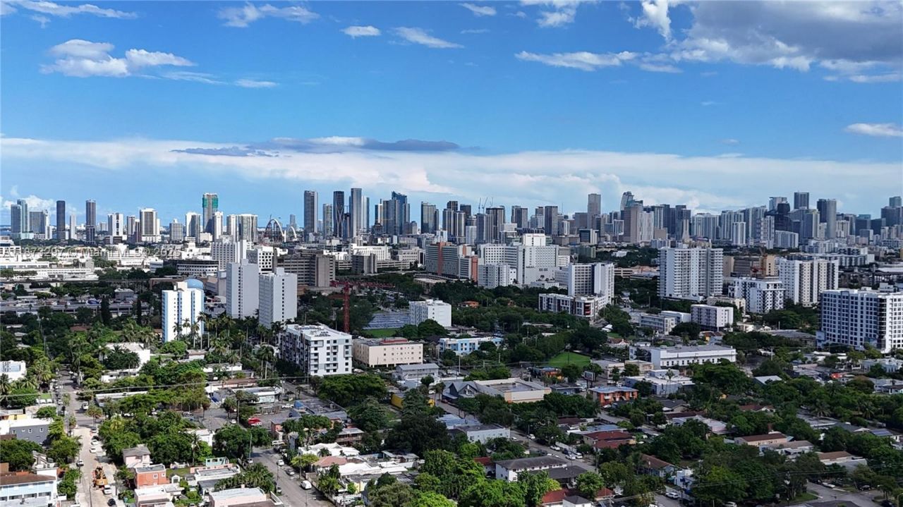 1941 NW 19th Ave, Miami, FL 33125 Photo