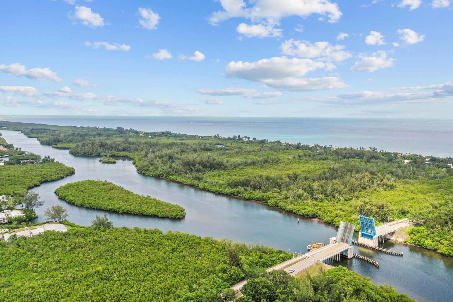 10370 SE Jupiter Narrows Drive, Hobe Sound, FL 33455 Photo