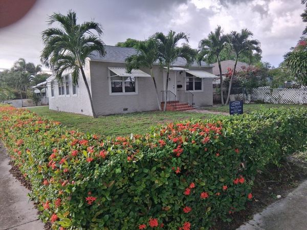 5815 Garden Avenue, West Palm Beach, FL 33405